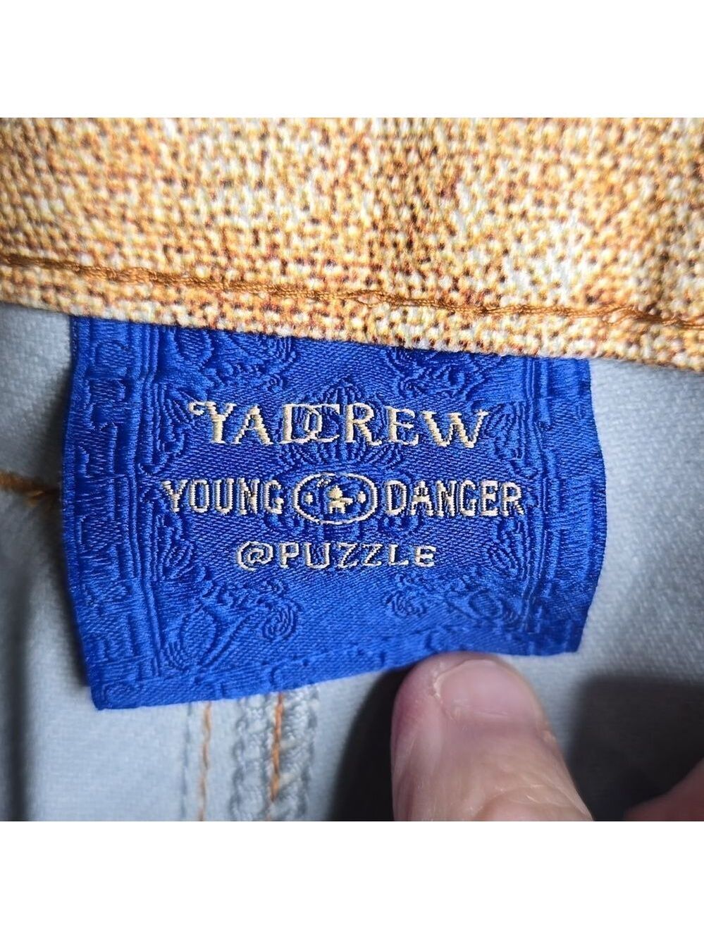 3169 NWT YADcrew丨3D Waistband Print Loose Fit Denim Jeans Sz Small - Picture 9 of 14
